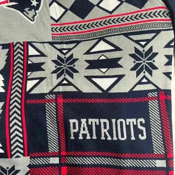 NWT NFL New England Patriots men’s sweater holidays ugly sweater winter - Picture 3 of 7